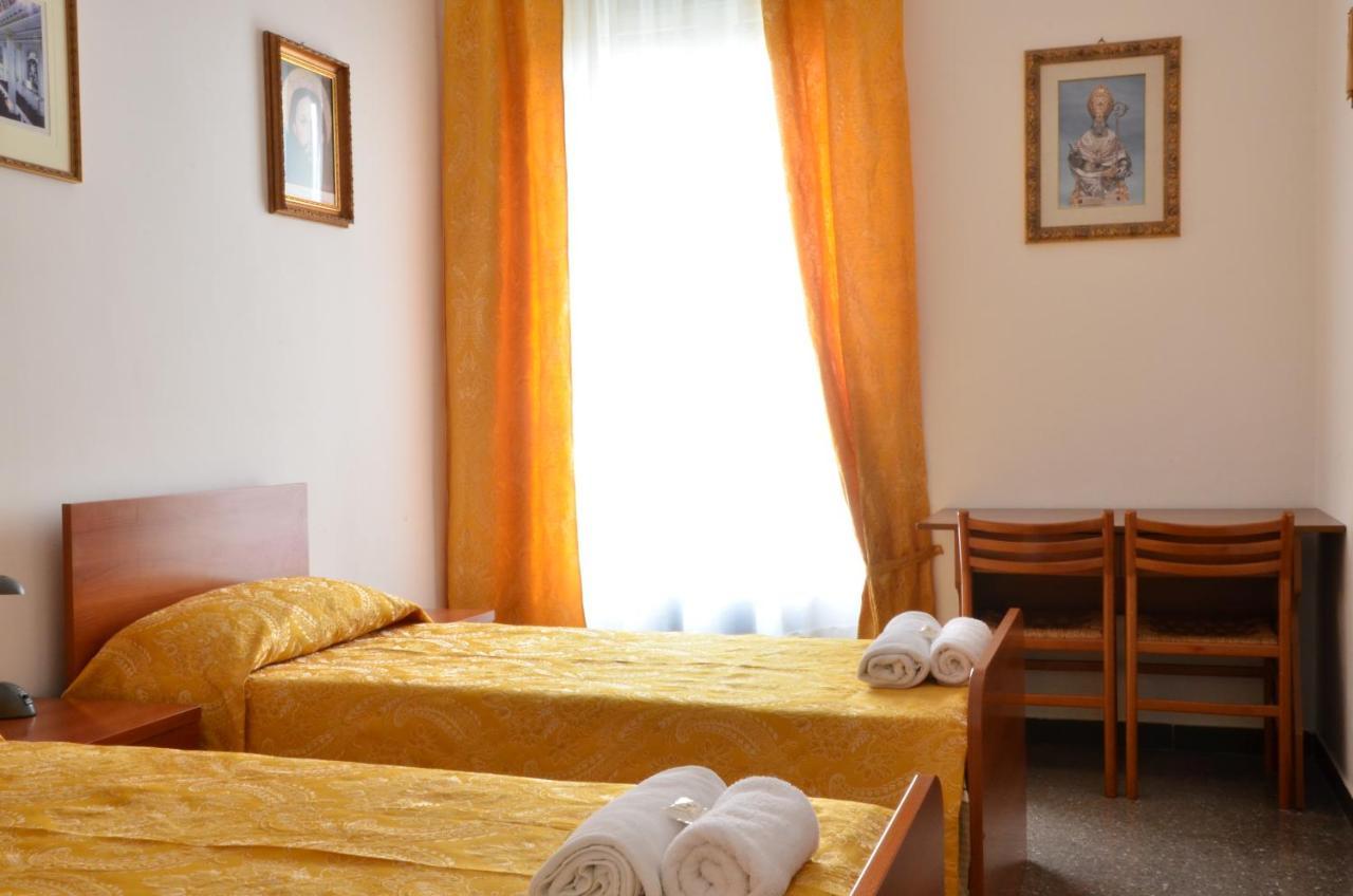 Casa Per Ferie Jpii Dom Polski Rom Exteriör bild