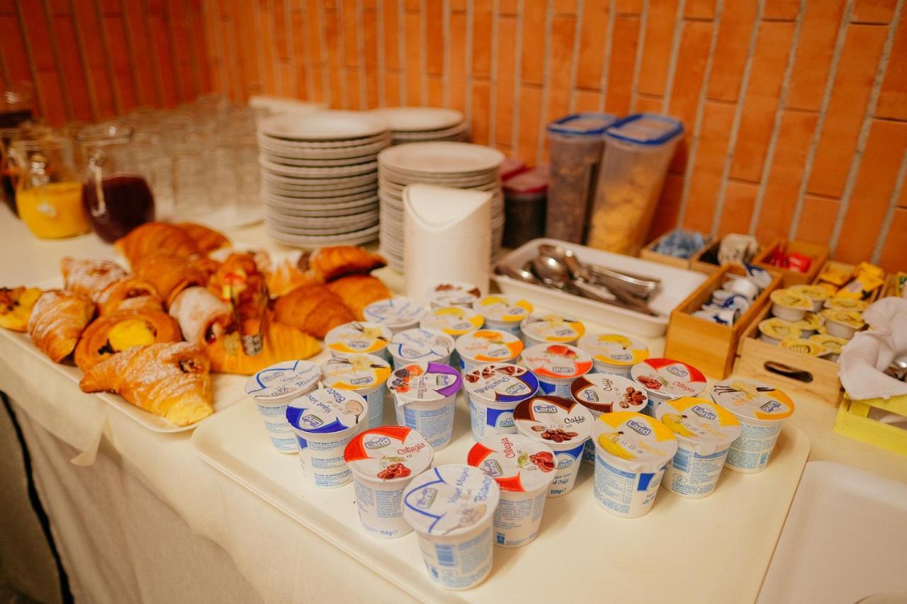 Casa Per Ferie Jpii Dom Polski Rom Exteriör bild
